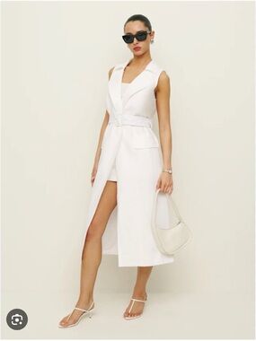 Reformation Maeve Linen Trench